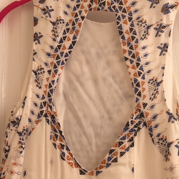 Urban Outfitters Sun Dress with Keyhole Back - XS - Picture 3 of 6